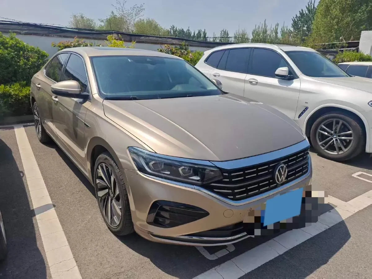 2021 Volkswagen Passat 2.0T 186HP L4 7DCT,autocango,china used car exporter,china ev exporter,chinese used car exporter,chinese used ev exporter