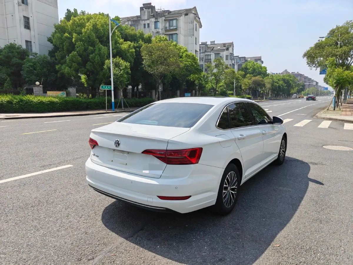2019 Isuzu LingTuo 2.5T 129HP L4 6MT,autocango,china used car exporter,china ev exporter,chinese used car exporter,chinese used ev exporter