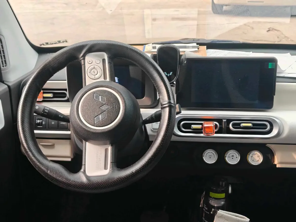 2024 WuLing HongGuang MINI EV BEV 17.3KWH,autocango,china used car exporter,china ev exporter,chinese used car exporter,chinese used ev exporter