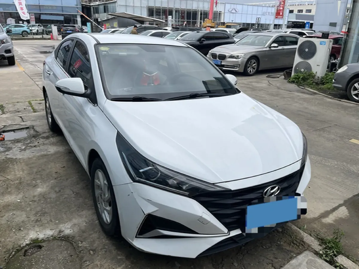 2020 Hyundai Verna 1.4L 100HP L4 6MT,autocango,china used car exporter,china ev exporter,chinese used car exporter,chinese used ev exporter