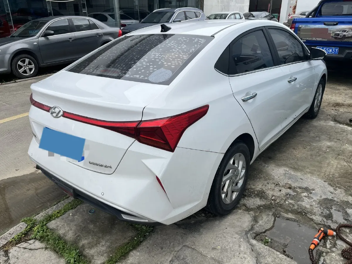 2020 Hyundai Verna 1.4L 100HP L4 6MT,autocango,china used car exporter,china ev exporter,chinese used car exporter,chinese used ev exporter