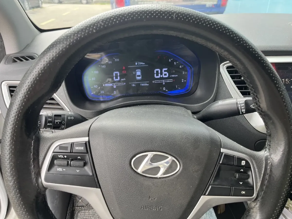 2020 Hyundai Verna 1.4L 100HP L4 6MT,autocango,china used car exporter,china ev exporter,chinese used car exporter,chinese used ev exporter