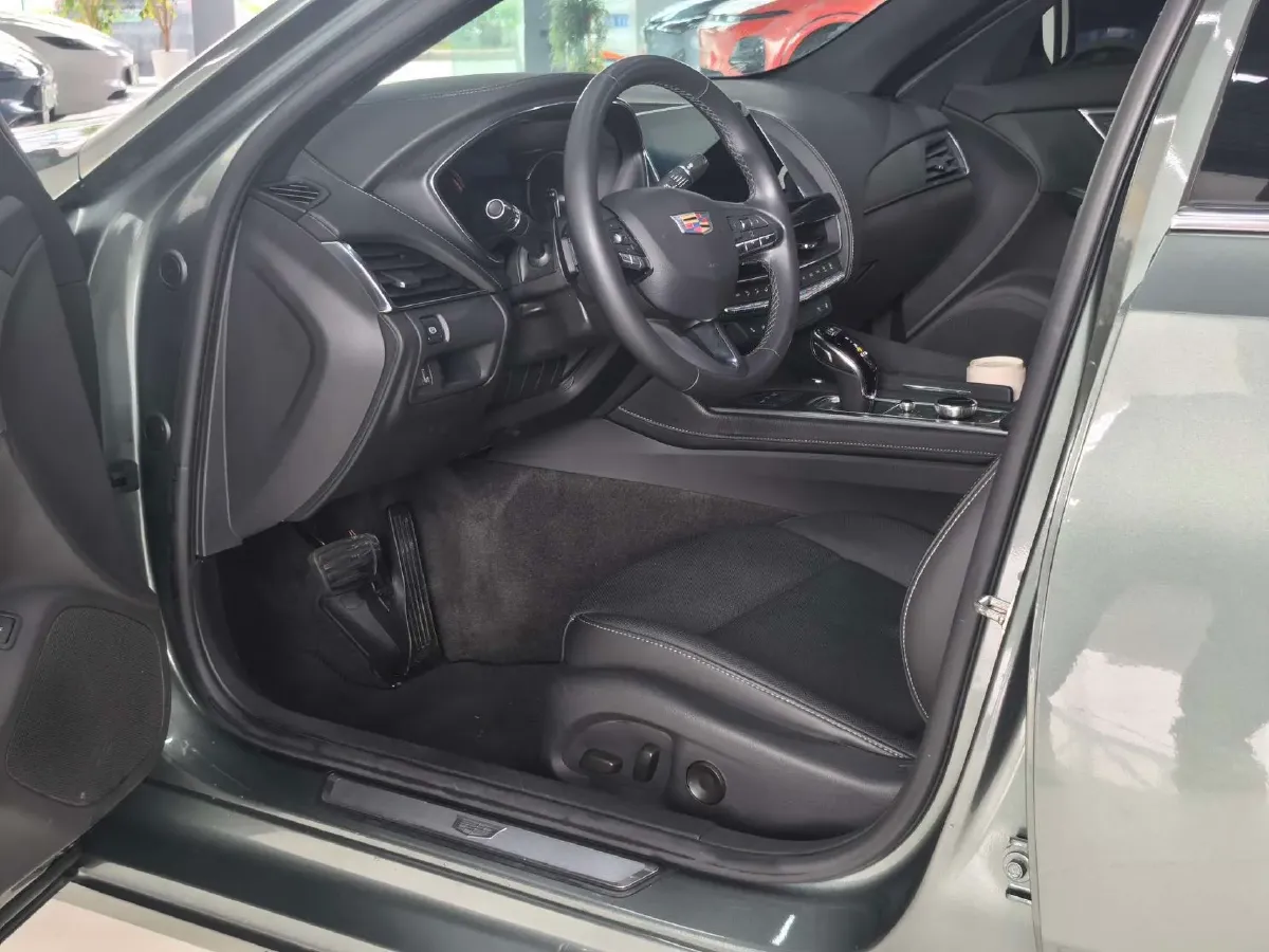 2022 Cadillac CT5 2.0T 237HP L4 10AT,autocango,china used car exporter,china ev exporter,chinese used car exporter,chinese used ev exporter