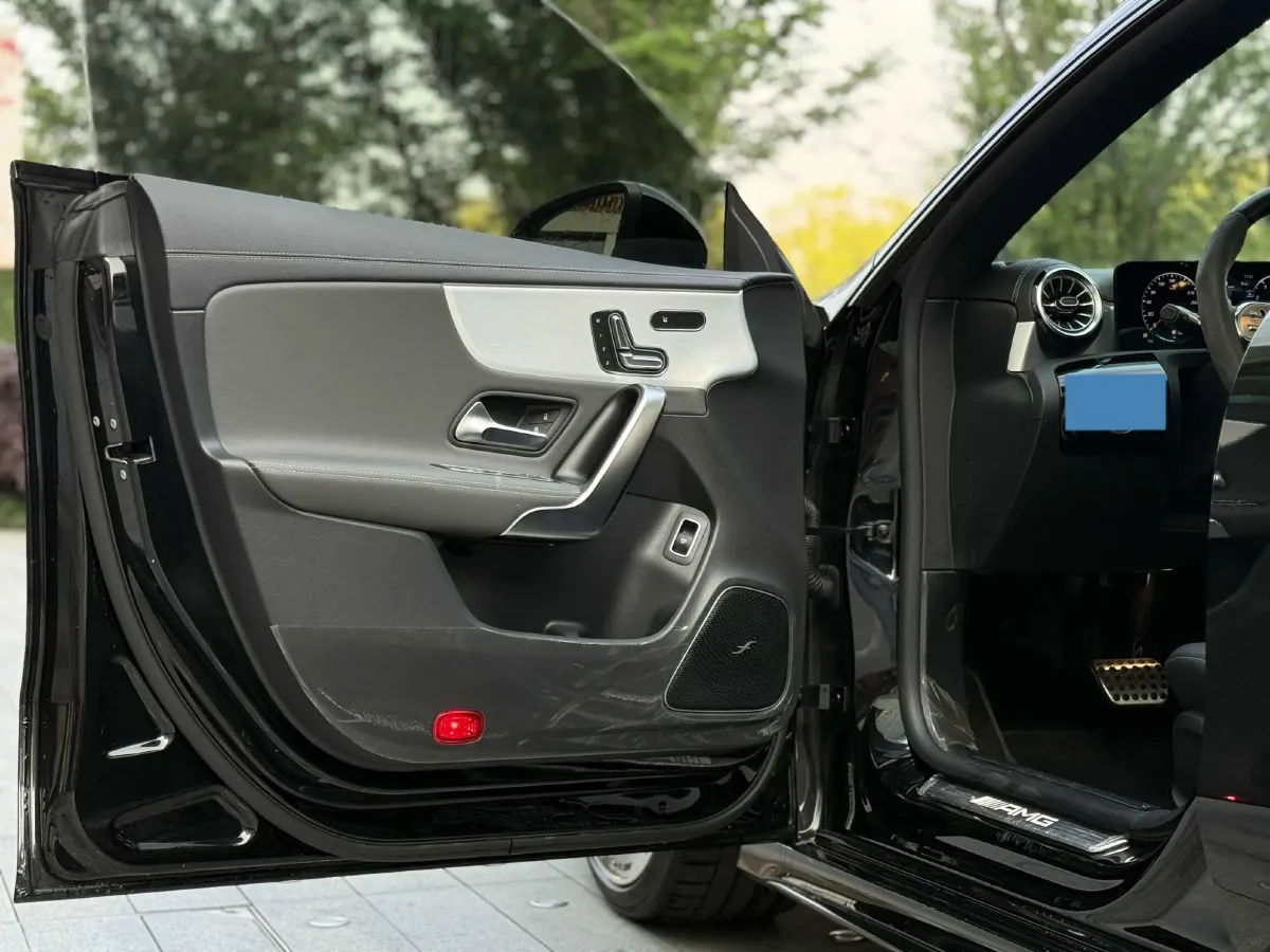 2023 Mercedes-Benz CLA AMG 2.0T 387HP L4 8DCT,autocango,china used car exporter,china ev exporter,chinese used car exporter,chinese used ev exporter