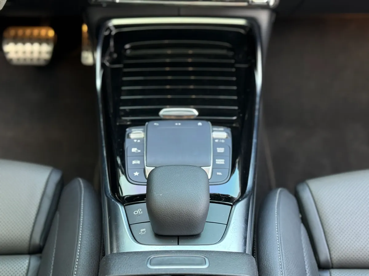 2023 Mercedes-Benz CLA AMG 2.0T 387HP L4 8DCT,autocango,china used car exporter,china ev exporter,chinese used car exporter,chinese used ev exporter