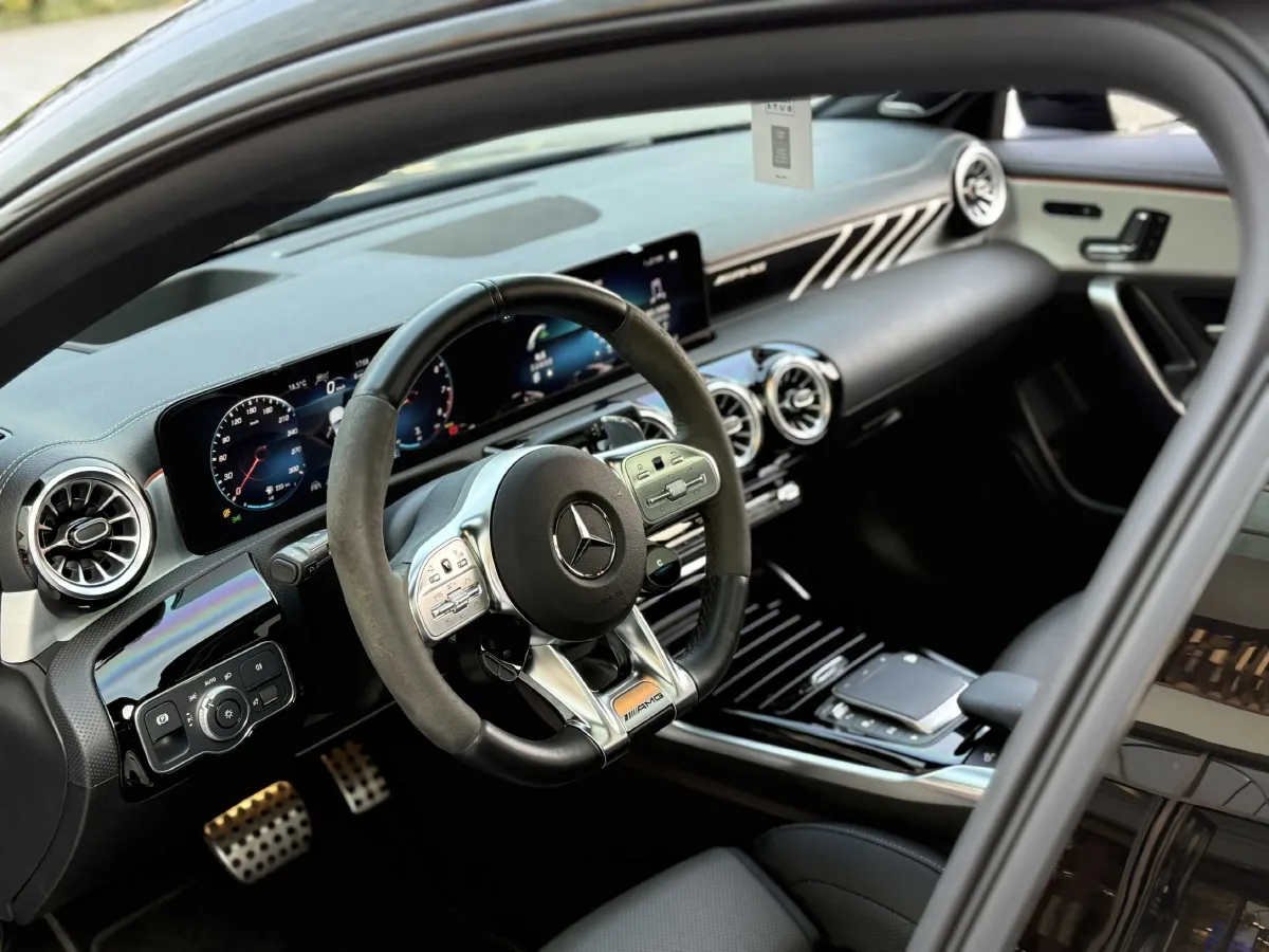 2023 Mercedes-Benz CLA AMG 2.0T 387HP L4 8DCT,autocango,china used car exporter,china ev exporter,chinese used car exporter,chinese used ev exporter