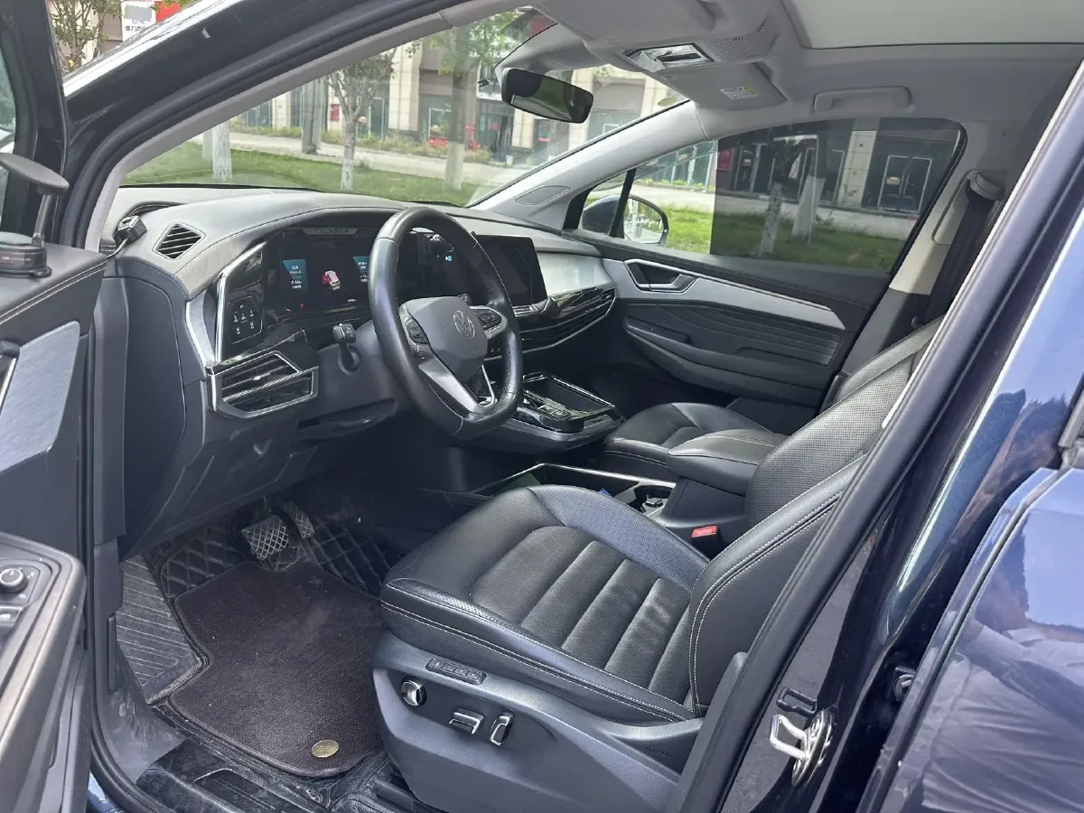 2022 Volkswagen Talagon 2.0T 220HP L4 7DCT,autocango,china used car exporter,china ev exporter,chinese used car exporter,chinese used ev exporter