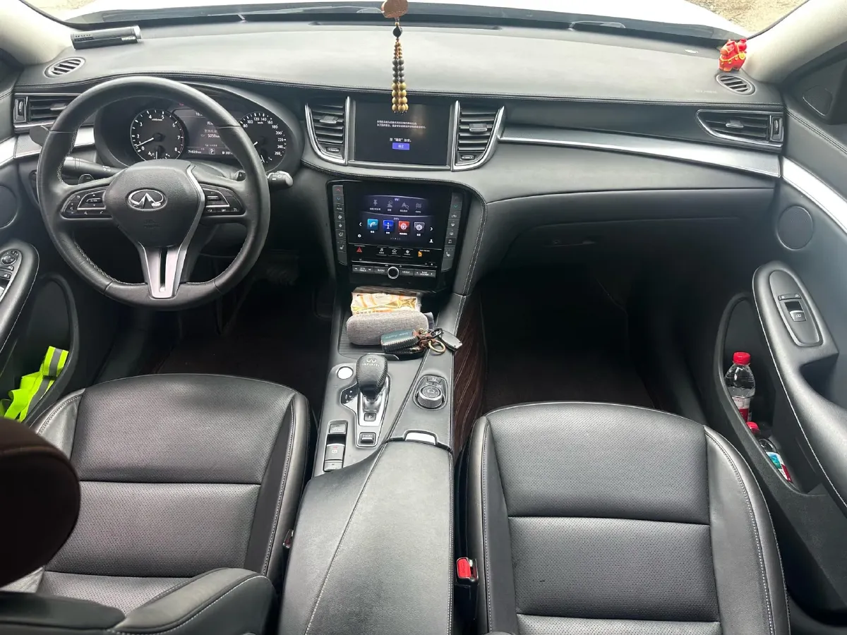 2018 Mitsubishi Pajero 3.0L 174HP V6 5AT,autocango,china used car exporter,china ev exporter,chinese used car exporter,chinese used ev exporter