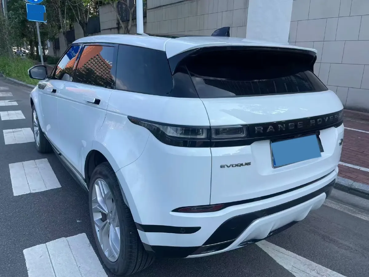 2022 Land Rover Range Rover Evoque 2.0T 200HP L4 9AT,autocango,china used car exporter,china ev exporter,chinese used car exporter,chinese used ev exporter