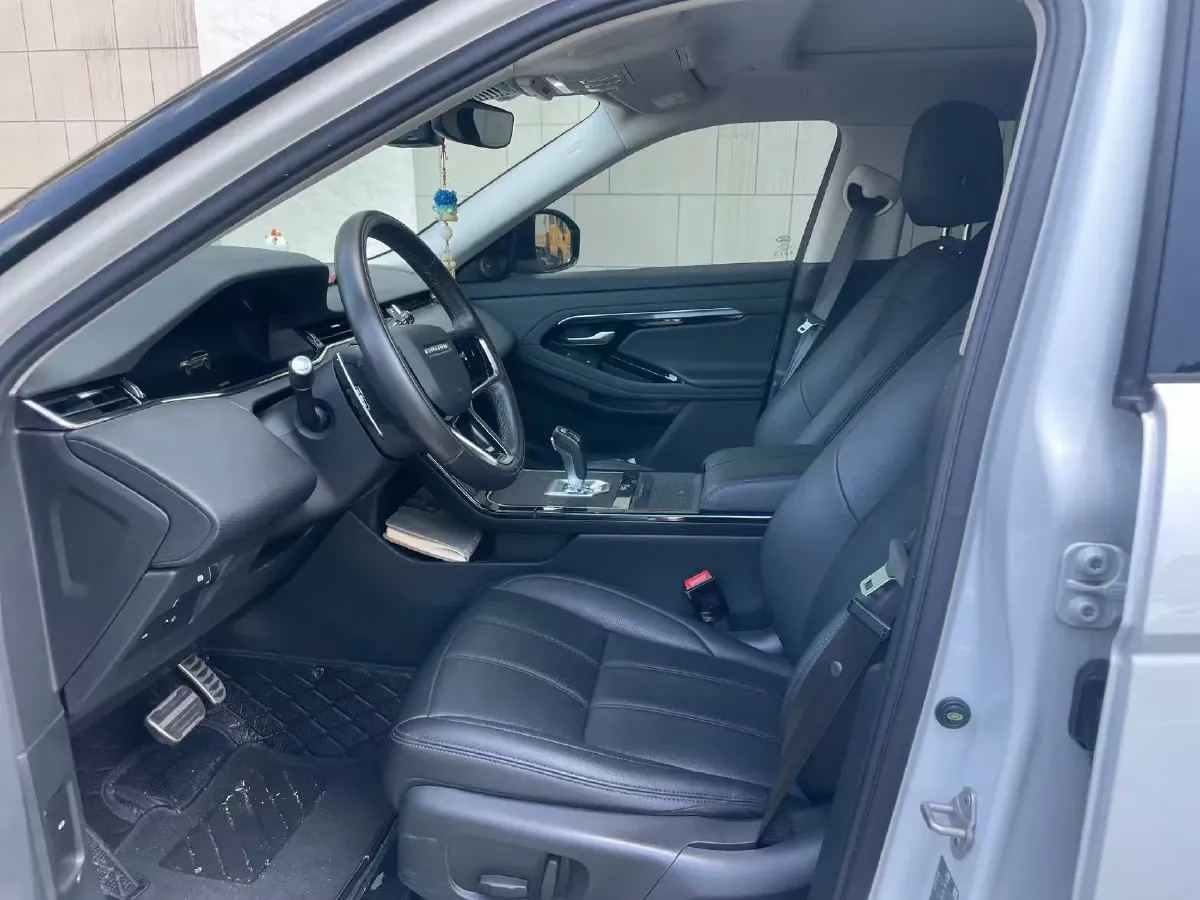 2022 Land Rover Range Rover Evoque 2.0T 200HP L4 9AT,autocango,china used car exporter,china ev exporter,chinese used car exporter,chinese used ev exporter