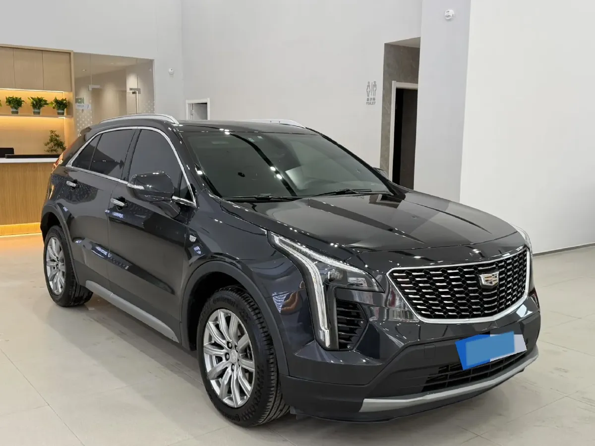 2020 Cadillac XT4 2.0T 241HP L4 9AT,autocango,china used car exporter,china ev exporter,chinese used car exporter,chinese used ev exporter