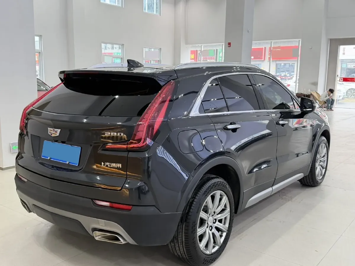 2020 Cadillac XT4 2.0T 241HP L4 9AT,autocango,china used car exporter,china ev exporter,chinese used car exporter,chinese used ev exporter