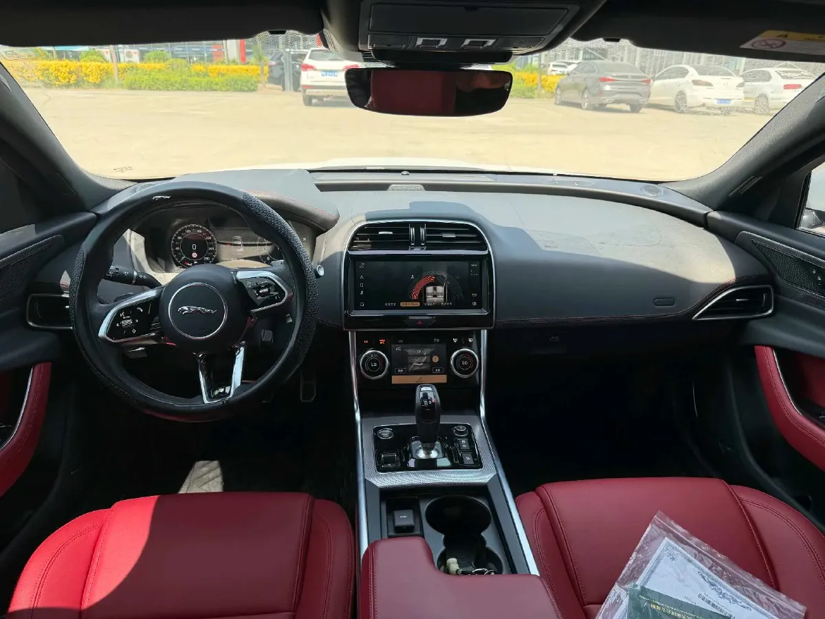 2023 Jaguar XEL 2.0T 250HP L4 8AT,autocango,china used car exporter,china ev exporter,chinese used car exporter,chinese used ev exporter