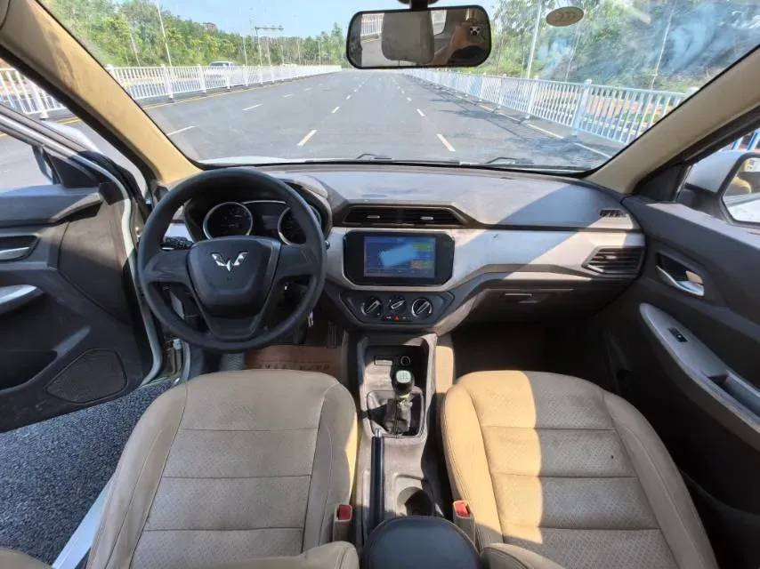 2018 WuLing HongGuang 1.5L 105HP L4 5MT,autocango,china used car exporter,china ev exporter,chinese used car exporter,chinese used ev exporter