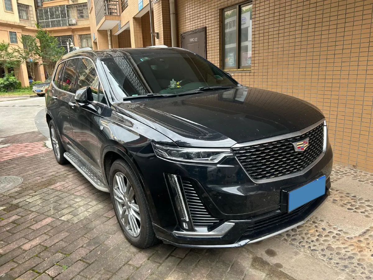 2022 Cadillac XT6 2.0T 237HP L4 9AT,autocango,china used car exporter,china ev exporter,chinese used car exporter,chinese used ev exporter