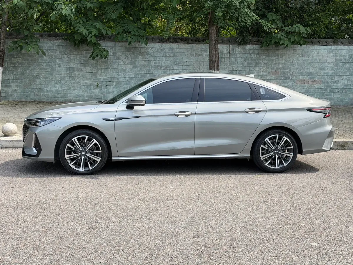 2022 Chery Arrizo 8 1.6T 197HP L4 7DCT,autocango,china used car exporter,china ev exporter,chinese used car exporter,chinese used ev exporter