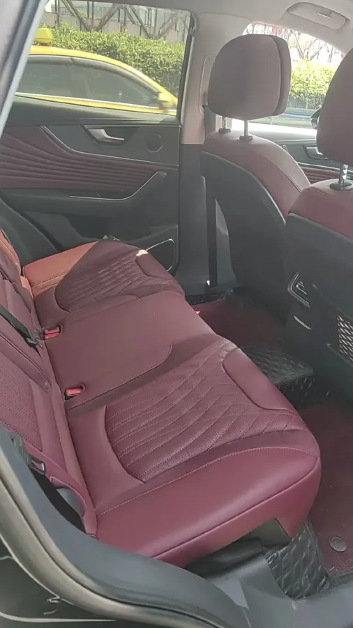 2023 HongQi HS5 2.0T 252HP L4 8AT,autocango,china used car exporter,china ev exporter,chinese used car exporter,chinese used ev exporter