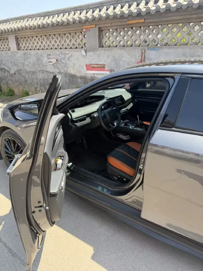 2024 ChangAn UNI-V 1.5T 188HP L4 7DCT,autocango,china used car exporter,china ev exporter,chinese used car exporter,chinese used ev exporter