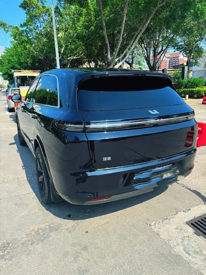 2023 Li L7 Range Extended 154HP REEV 40.9KWH,autocango,china used car exporter,china ev exporter,chinese used car exporter,chinese used ev exporter