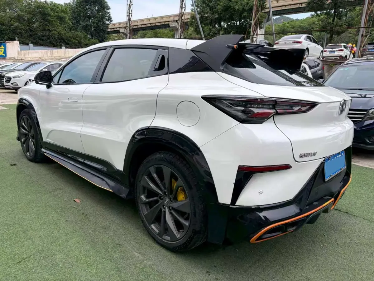 2021 ChangAn UNI-T 1.5T 180HP L4 7DCT,autocango,china used car exporter,china ev exporter,chinese used car exporter,chinese used ev exporter