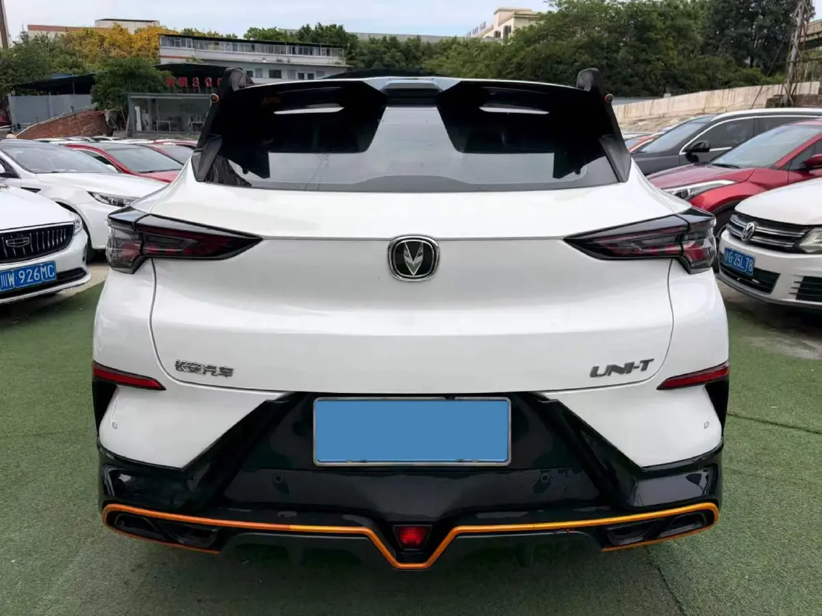2021 ChangAn UNI-T 1.5T 180HP L4 7DCT,autocango,china used car exporter,china ev exporter,chinese used car exporter,chinese used ev exporter
