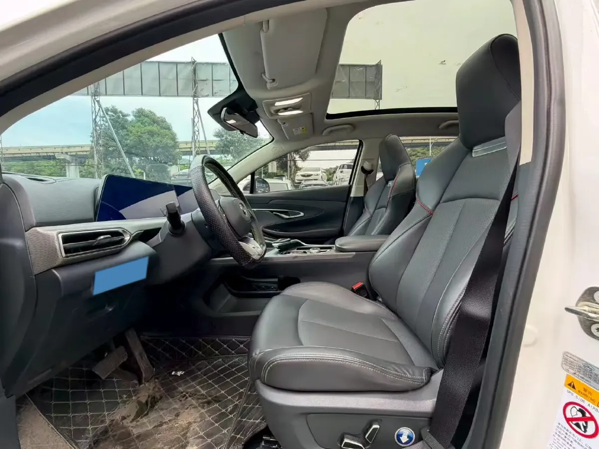 2021 ChangAn UNI-T 1.5T 180HP L4 7DCT,autocango,china used car exporter,china ev exporter,chinese used car exporter,chinese used ev exporter