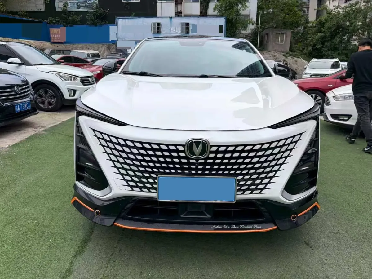 2021 ChangAn UNI-T 1.5T 180HP L4 7DCT,autocango,china used car exporter,china ev exporter,chinese used car exporter,chinese used ev exporter