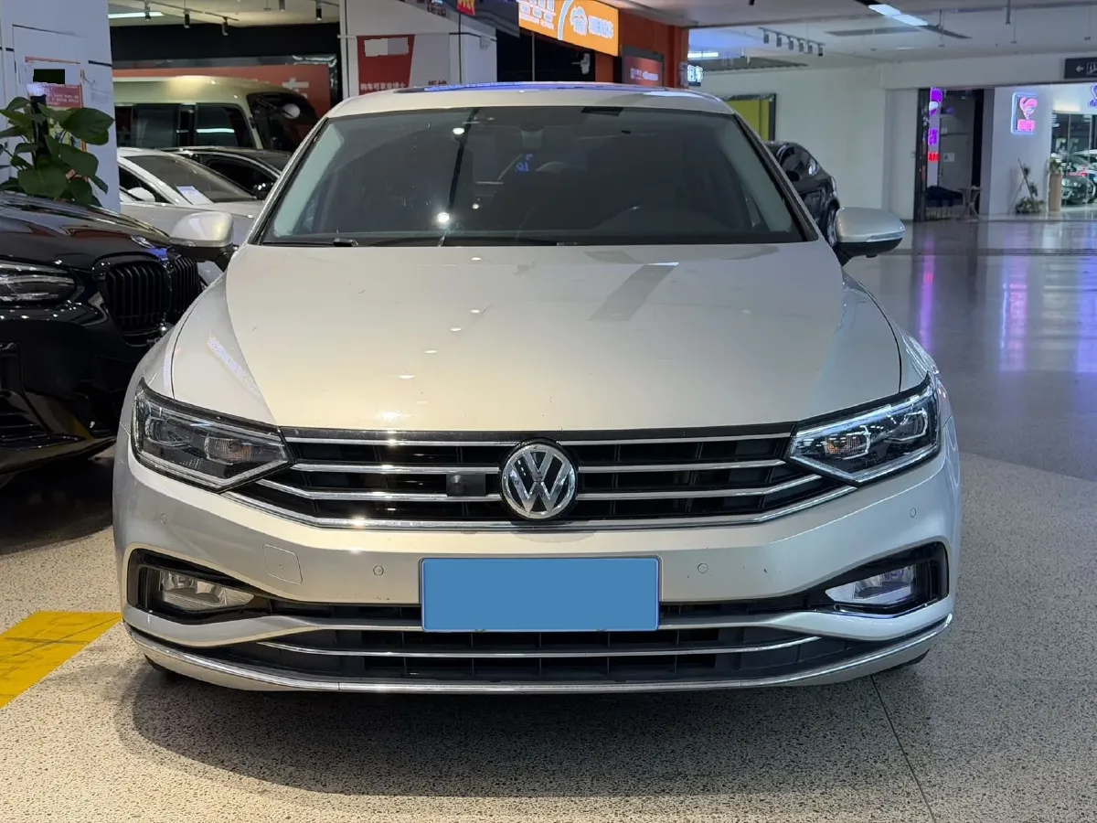 2020 Volkswagen Magotan 1.4T 150HP L4 7DCT,autocango,china used car exporter,china ev exporter,chinese used car exporter,chinese used ev exporter