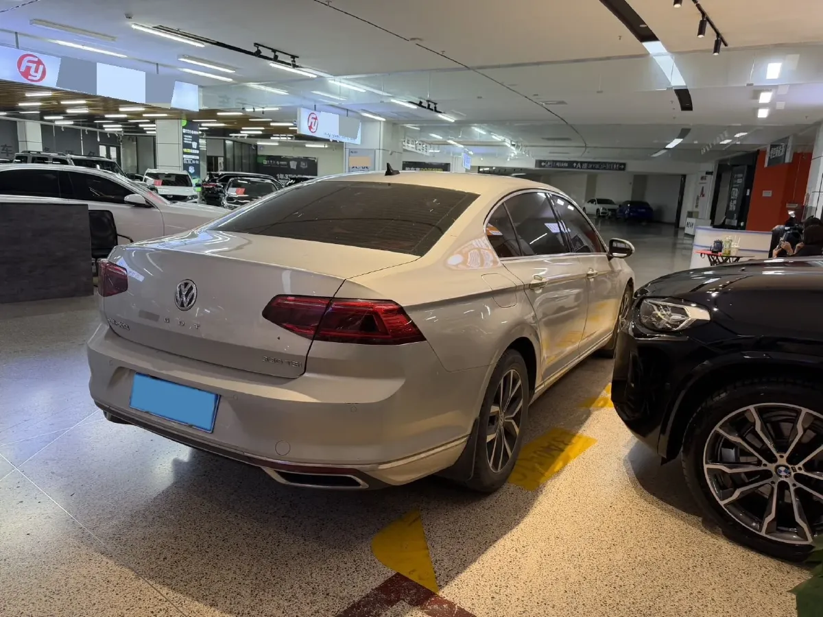 2020 Volkswagen Magotan 1.4T 150HP L4 7DCT,autocango,china used car exporter,china ev exporter,chinese used car exporter,chinese used ev exporter