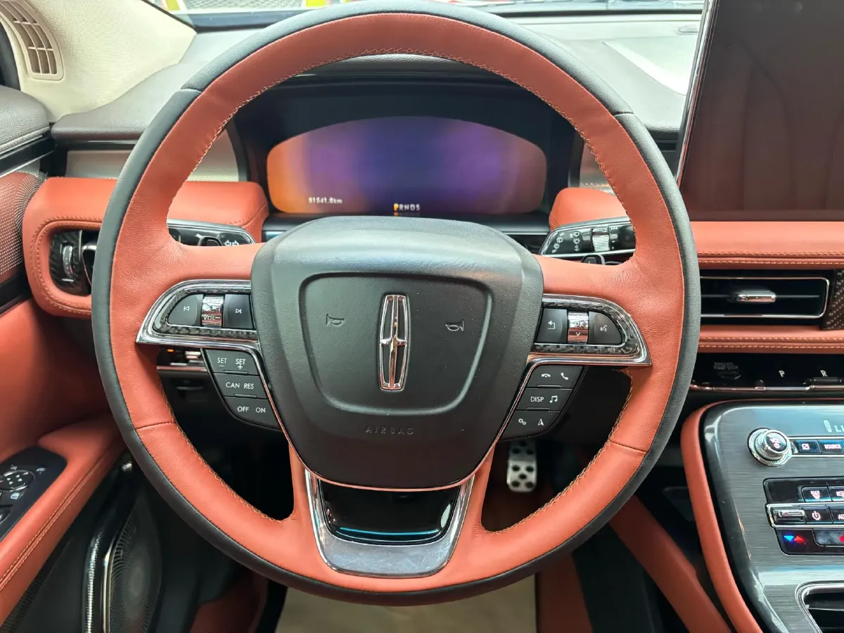 2021 Lincoln Nautilus 2.0T 245HP L4 8AT,autocango,china used car exporter,china ev exporter,chinese used car exporter,chinese used ev exporter