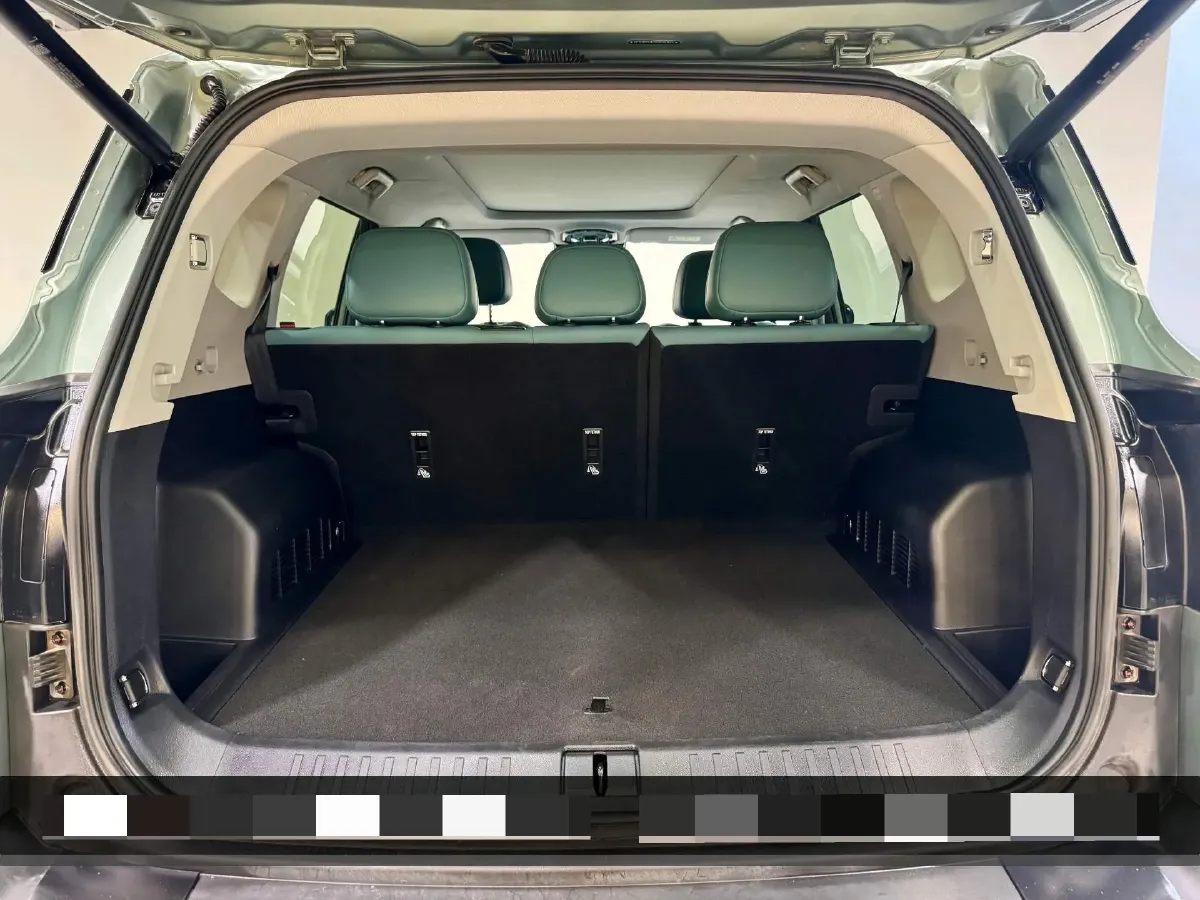 2025 Jetour Traveller 2.0T 254HP L4 7DCT,autocango,china used car exporter,china ev exporter,chinese used car exporter,chinese used ev exporter