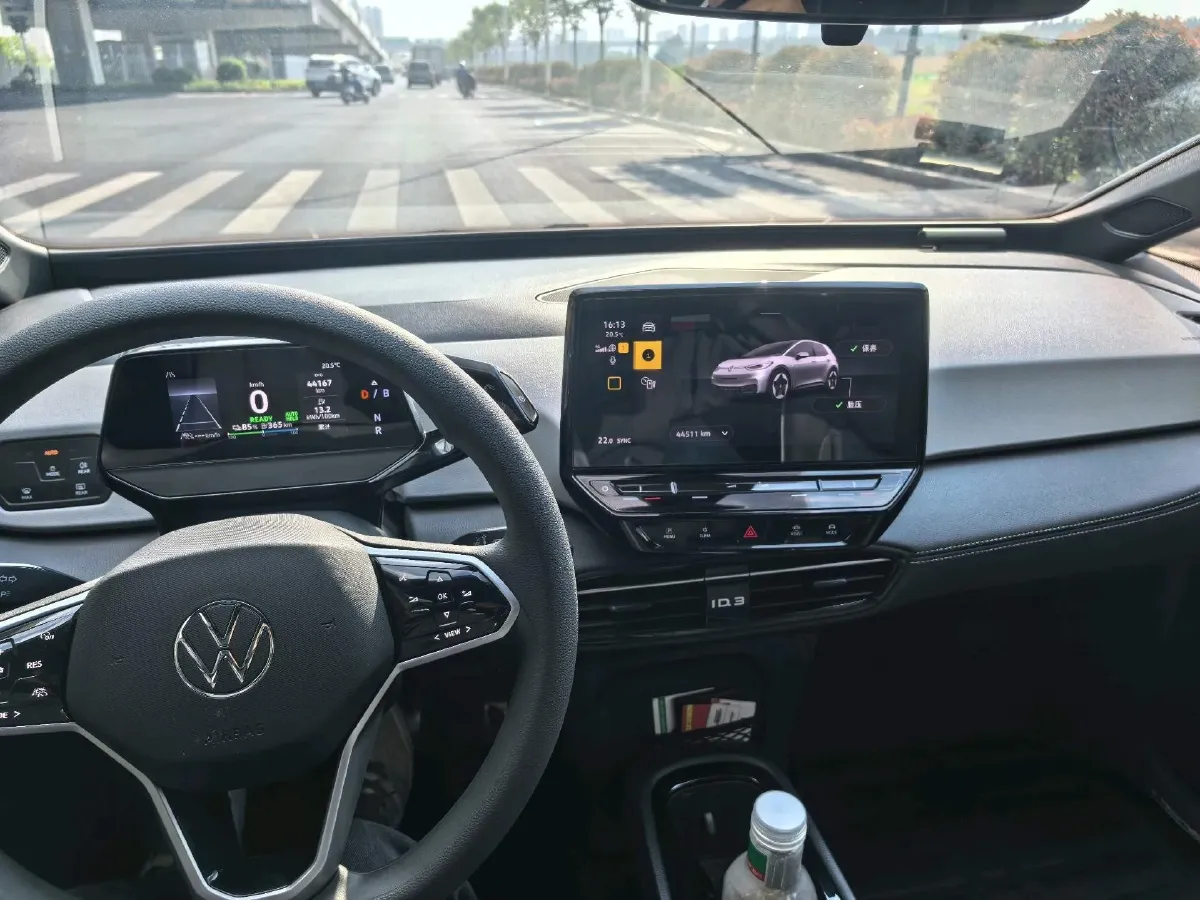 2024 Volkswagen ID.3 BEV 52.8KWH,autocango,china used car exporter,china ev exporter,chinese used car exporter,chinese used ev exporter