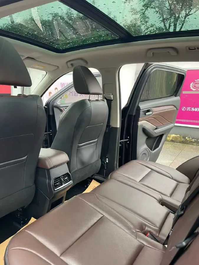 2020 WEY VV6 2.0T 227HP L4 7DCT,autocango,china used car exporter,china ev exporter,chinese used car exporter,chinese used ev exporter