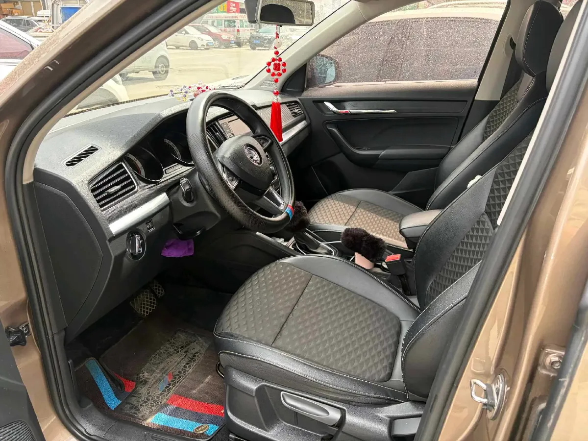 2018 Skoda Rapid Spaceback 1.4T 131HP L4 7DCT,autocango,china used car exporter,china ev exporter,chinese used car exporter,chinese used ev exporter