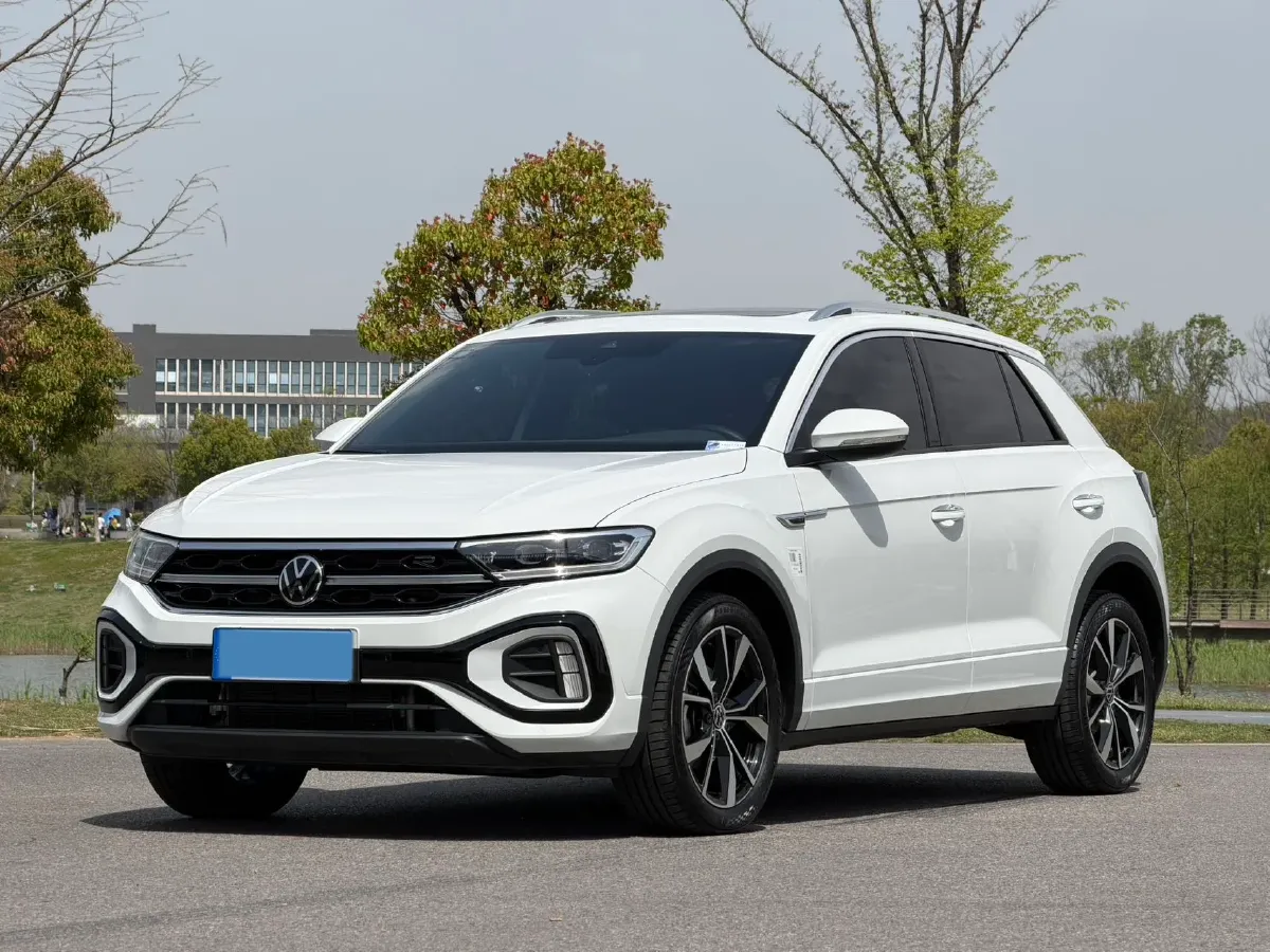 2023 Volkswagen T-Roc 1.5T 160HP L4 7DCT,autocango,china used car exporter,china ev exporter,chinese used car exporter,chinese used ev exporter