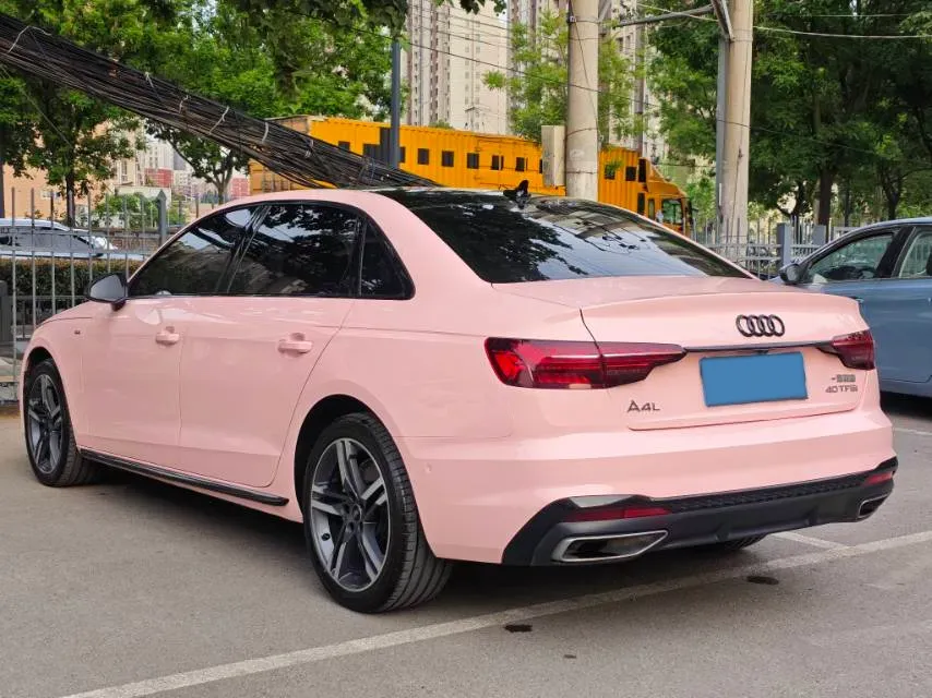 2022 Audi A4L 2.0T 190HP L4 7DCT,autocango,china used car exporter,china ev exporter,chinese used car exporter,chinese used ev exporter