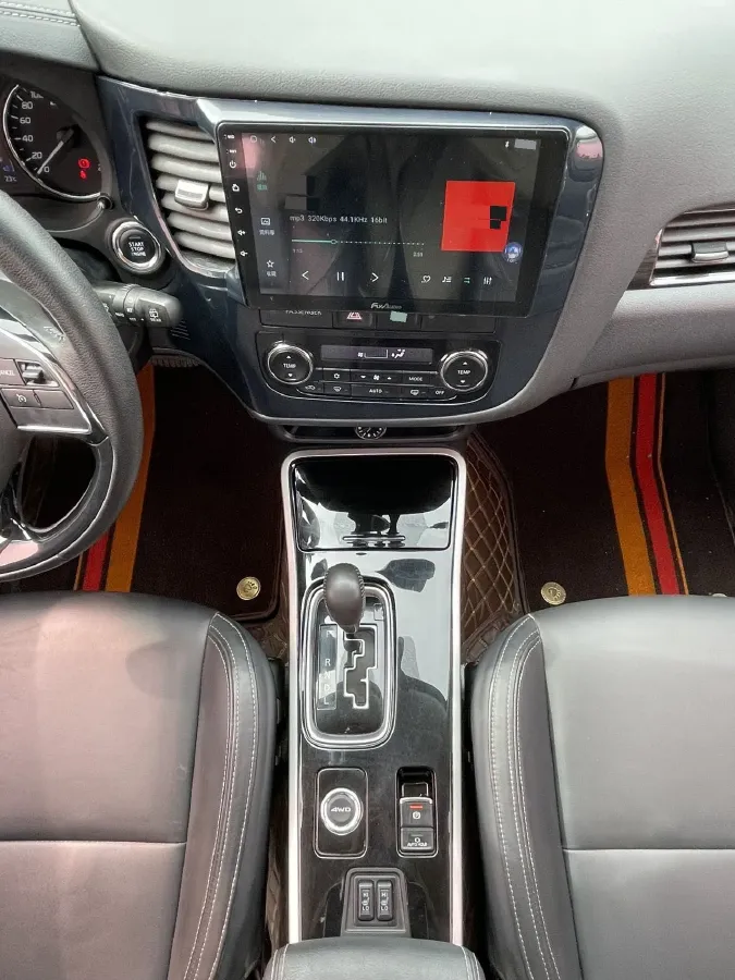 2019 Mitsubishi Outlander 2.4L 192HP L4 CVT,autocango,china used car exporter,china ev exporter,chinese used car exporter,chinese used ev exporter