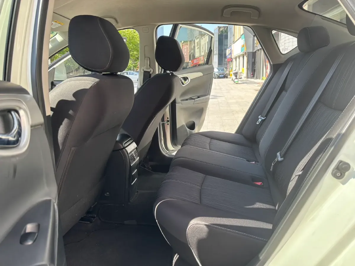 2021 Nissan Sylphy 1.6L 122HP L4 CVT,autocango,china used car exporter,china ev exporter,chinese used car exporter,chinese used ev exporter