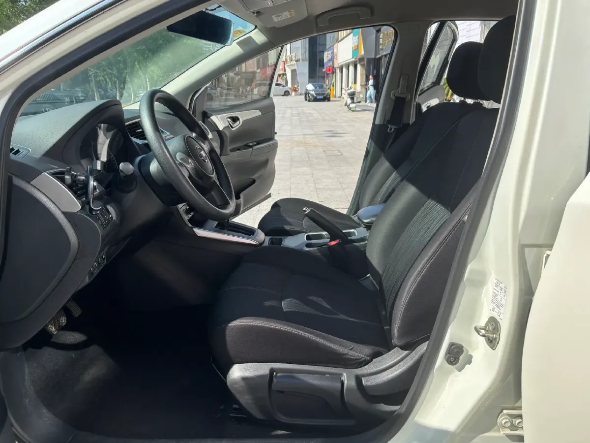 2021 Nissan Sylphy 1.6L 122HP L4 CVT,autocango,china used car exporter,china ev exporter,chinese used car exporter,chinese used ev exporter