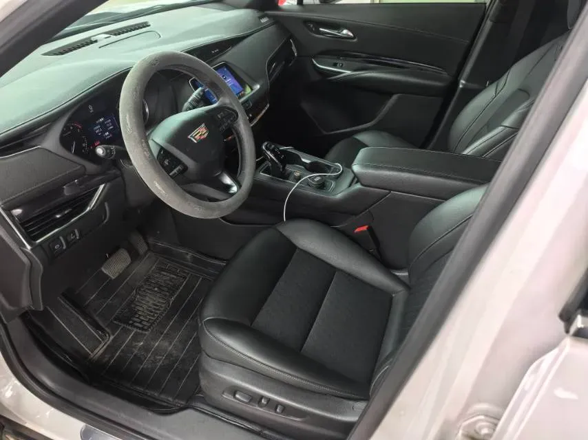 2021 Cadillac XT4 2.0T 237HP L4 9AT,autocango,china used car exporter,china ev exporter,chinese used car exporter,chinese used ev exporter