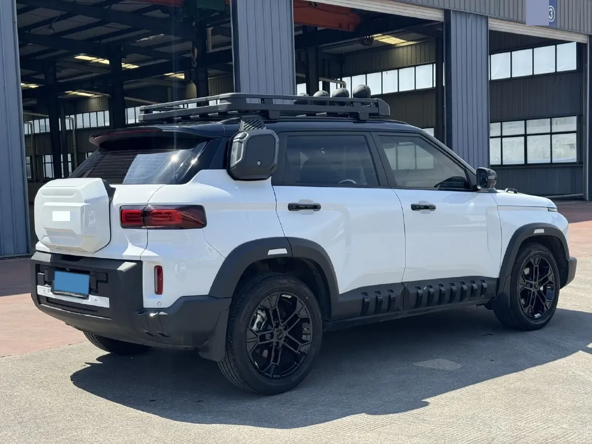 2025 Geely Cowboy 1.5T 181HP L4 7DCT,autocango,china used car exporter,china ev exporter,chinese used car exporter,chinese used ev exporter