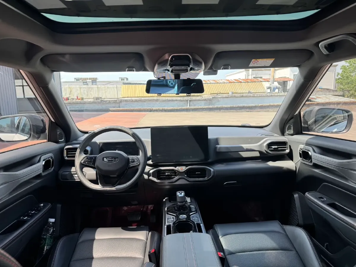 2025 Geely Cowboy 1.5T 181HP L4 7DCT,autocango,china used car exporter,china ev exporter,chinese used car exporter,chinese used ev exporter