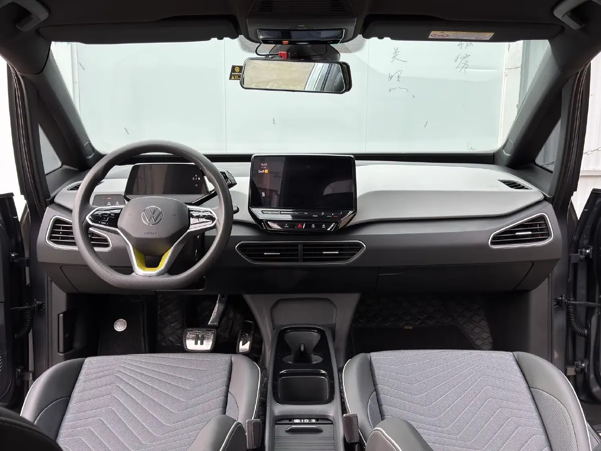 2023 Volkswagen ID.3 BEV 52.8KWH,autocango,china used car exporter,china ev exporter,chinese used car exporter,chinese used ev exporter