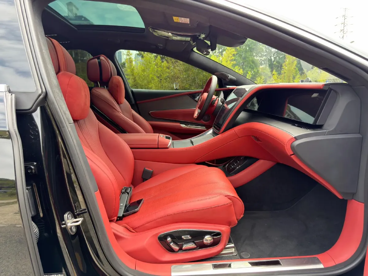 2025 YangWang U7 BEV 135.5KWH,autocango,china used car exporter,china ev exporter,chinese used car exporter,chinese used ev exporter