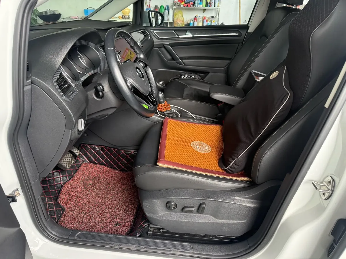 2018 Volkswagen Golf Sportsvan 1.4T 150HP L4 7DCT,autocango,china used car exporter,china ev exporter,chinese used car exporter,chinese used ev exporter