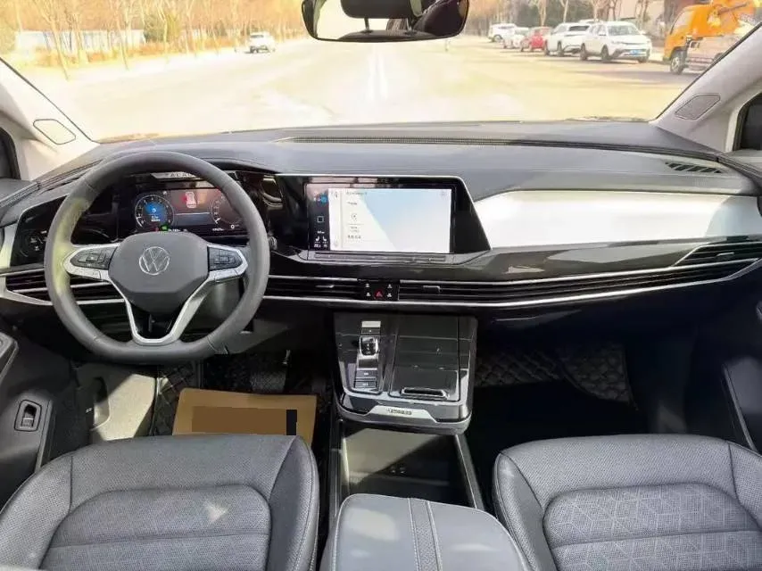 2022 Volkswagen Talagon 2.0T 220HP L4 7DCT,autocango,china used car exporter,china ev exporter,chinese used car exporter,chinese used ev exporter