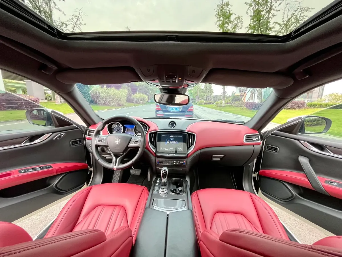 2018 Maserati Ghibli 3.0T 350HP V6 8AT,autocango,china used car exporter,china ev exporter,chinese used car exporter,chinese used ev exporter