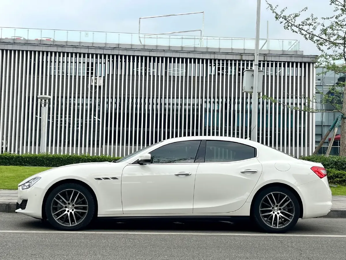 2018 Maserati Ghibli 3.0T 350HP V6 8AT,autocango,china used car exporter,china ev exporter,chinese used car exporter,chinese used ev exporter