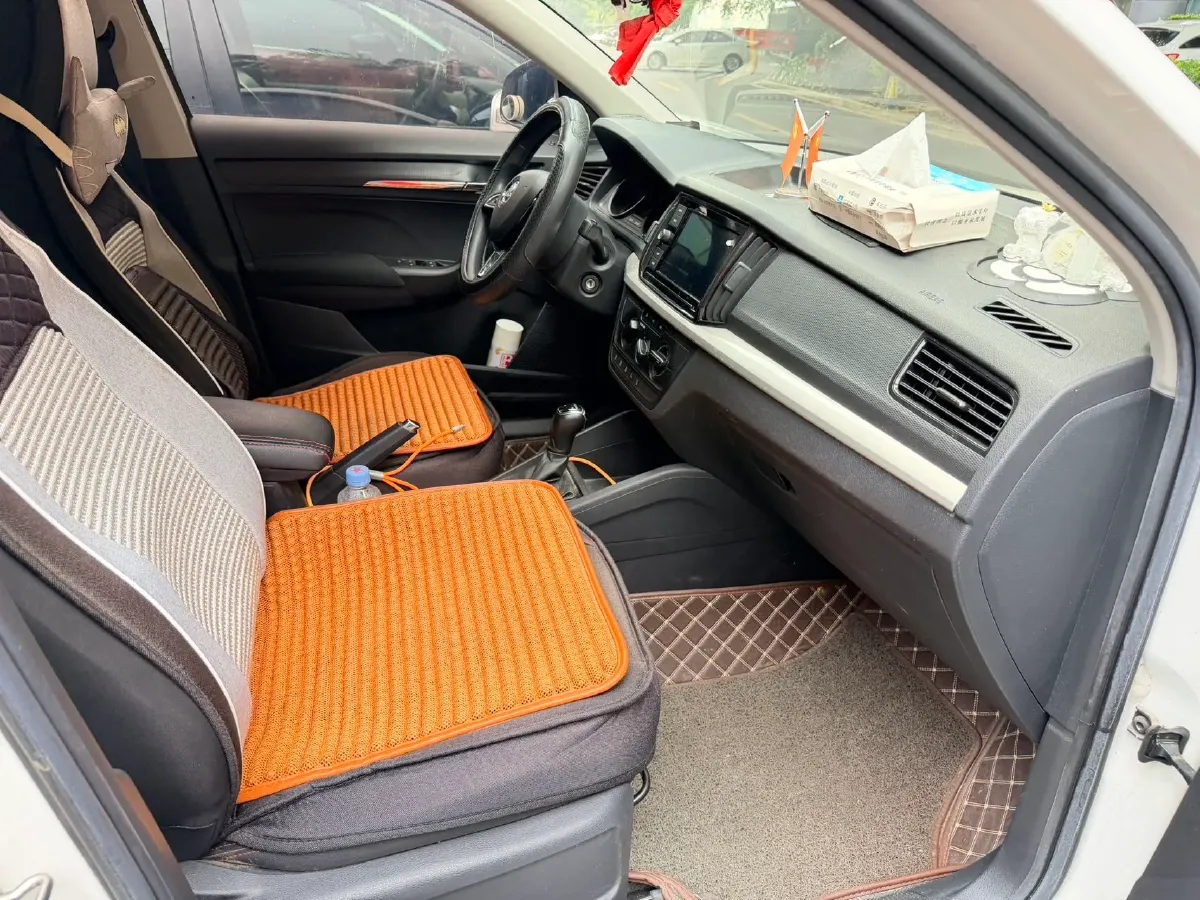 2018 Skoda Rapid Spaceback 1.4T 131HP L4 7DCT,autocango,china used car exporter,china ev exporter,chinese used car exporter,chinese used ev exporter