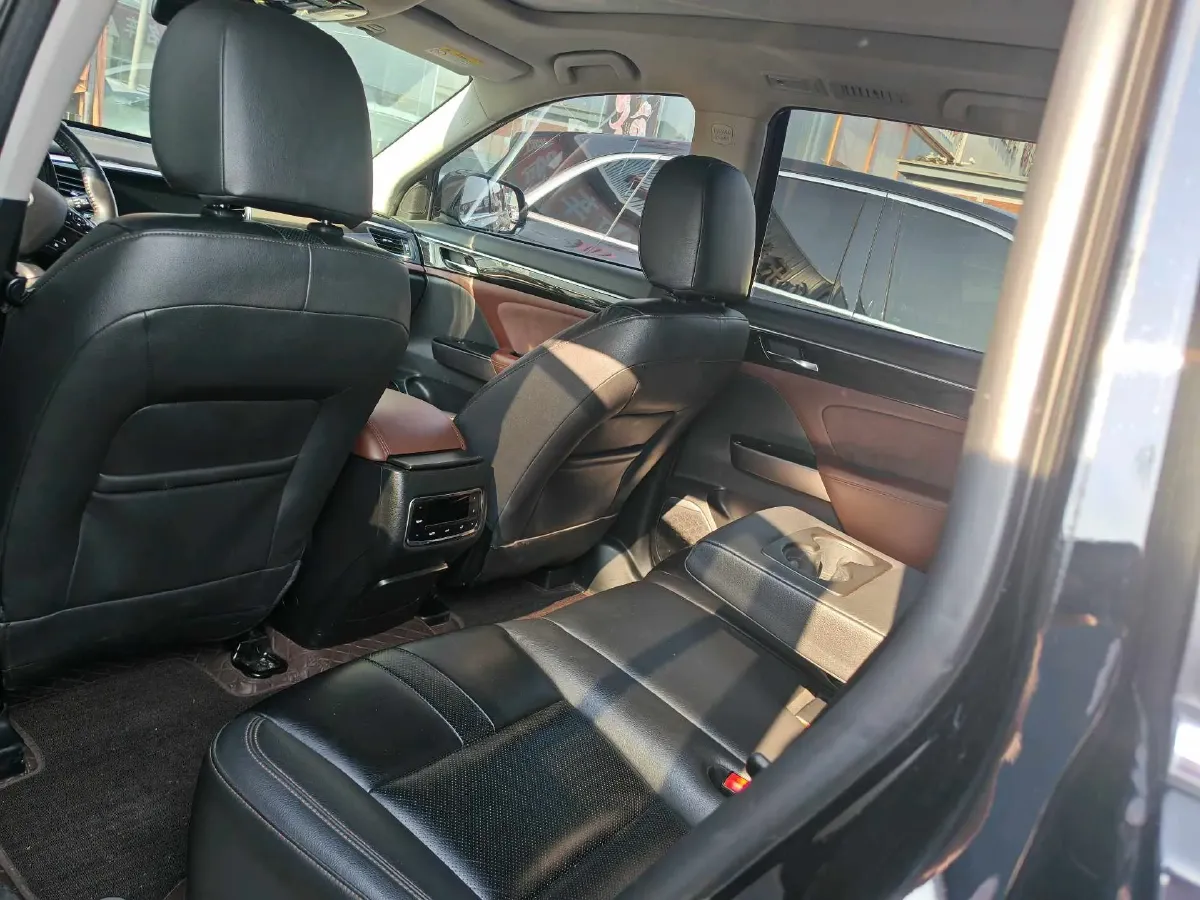 2019 GAC Trumpchi GS8 2.0T 252HP L4 6AT,autocango,china used car exporter,china ev exporter,chinese used car exporter,chinese used ev exporter